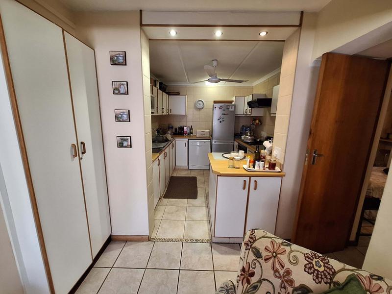 4 Bedroom Property for Sale in Diaz Western Cape